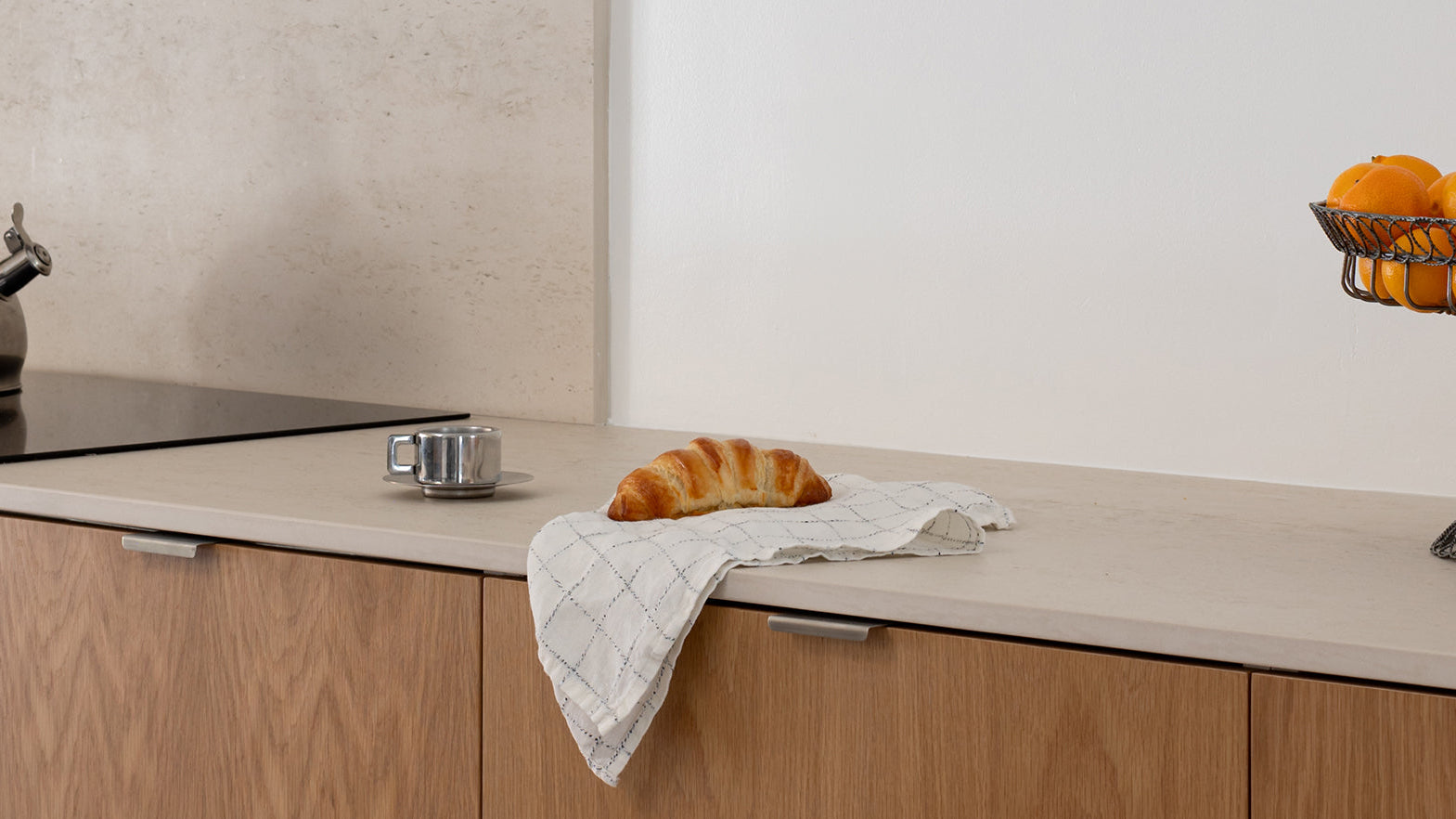 Natural & Black Oak | Linda's kitchen