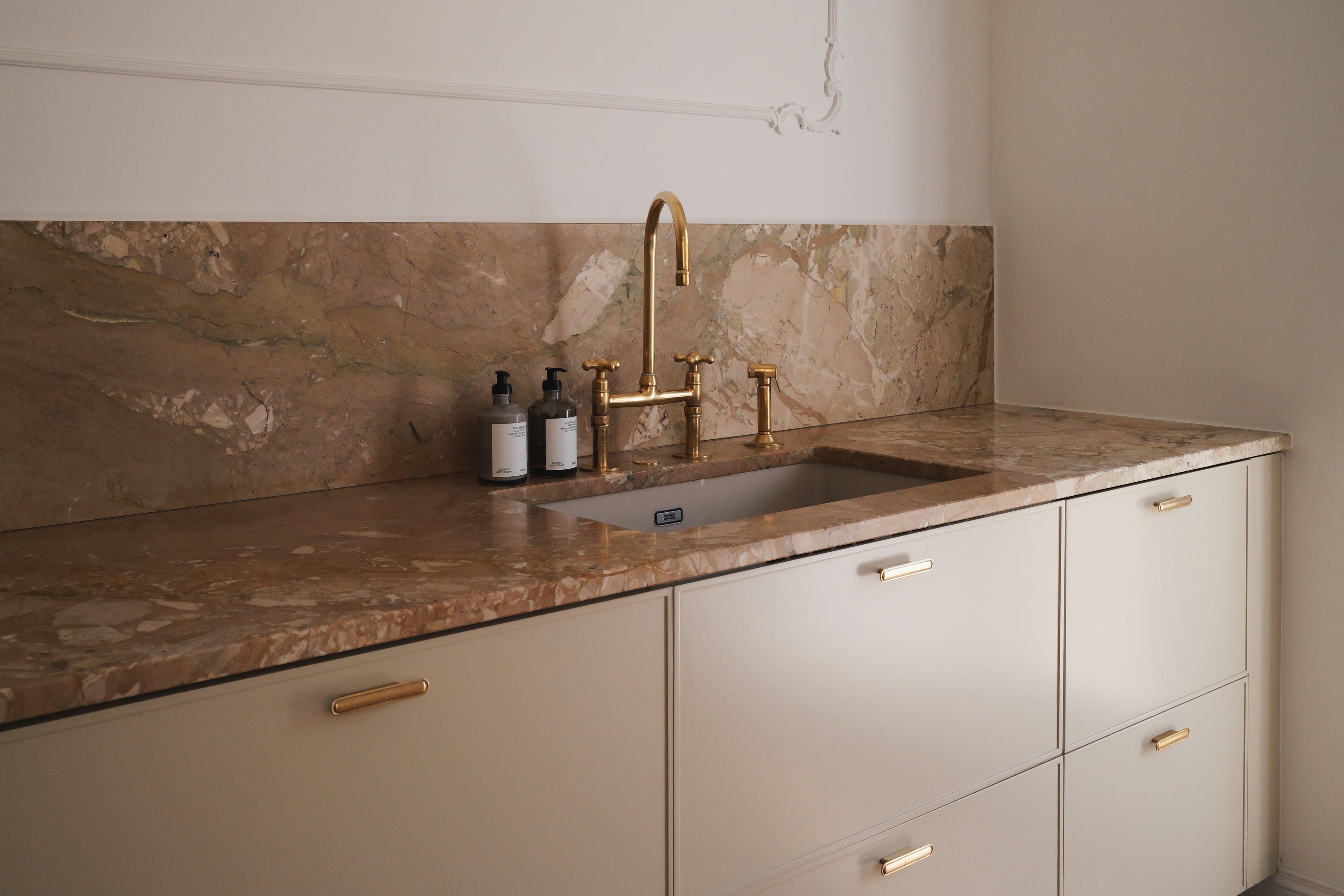 A Roman Kitchen Renovation with IKEA Cabinets and Fronteriors Fronts